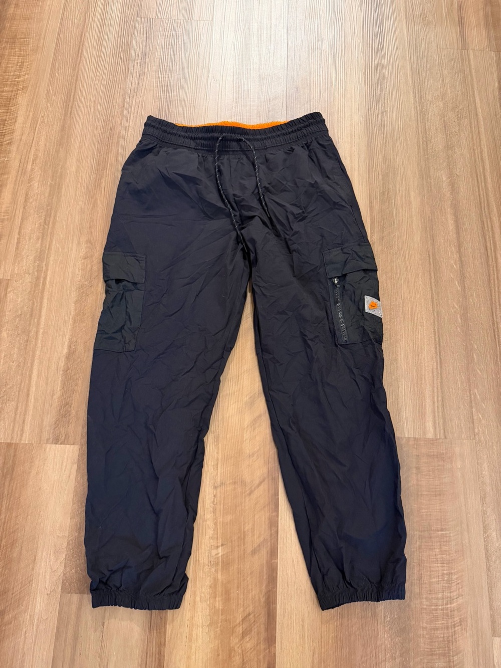 Nike Woman's Sportswear Woven Cargo Pants Size M DX2322-010